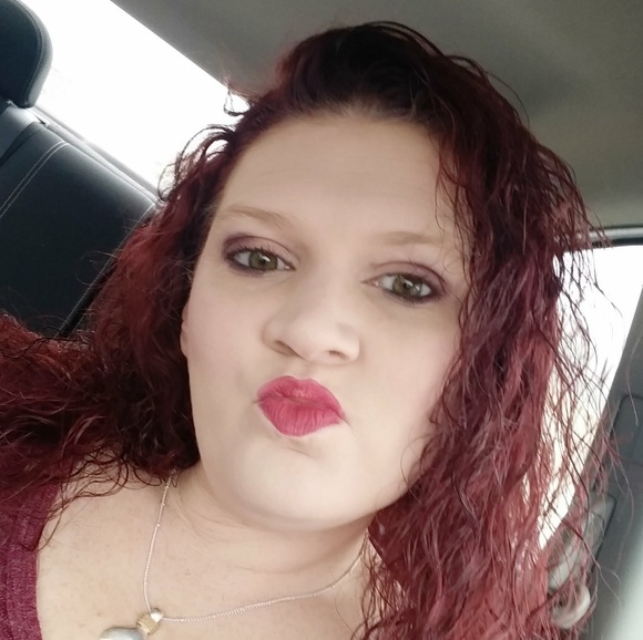 Meet your Posher, Tierney - Picture 1 of 8